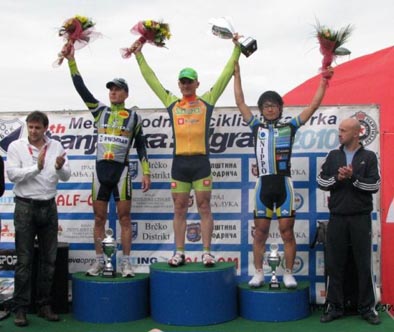 B-B 2010 POBEDNICKO POSTOLJE